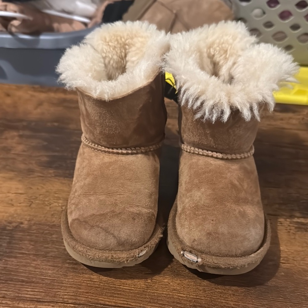 UGG Tan and Cream Sheepskin Lined Ankle Boots